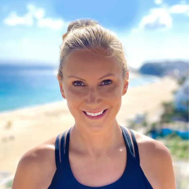 Sabrina S., Health Coach at quit-smoking-weed.com